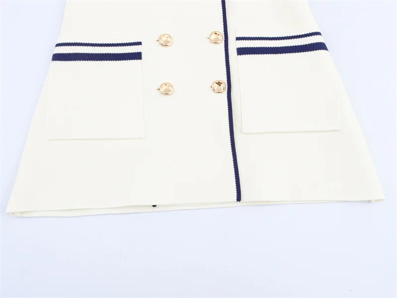 White Sleeveless Knitted Vest