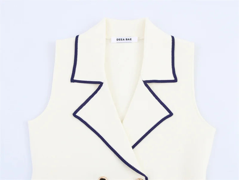 White Sleeveless Knitted Vest