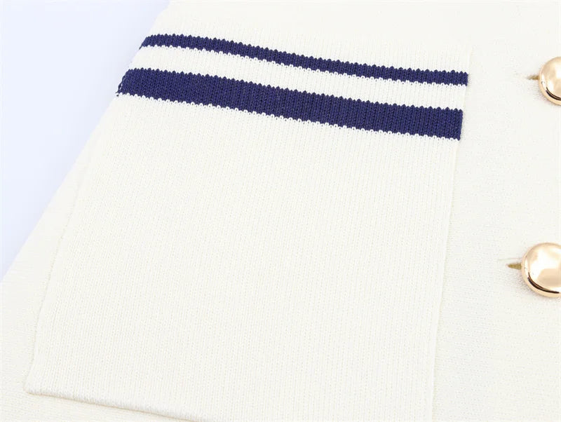 White Sleeveless Knitted Vest